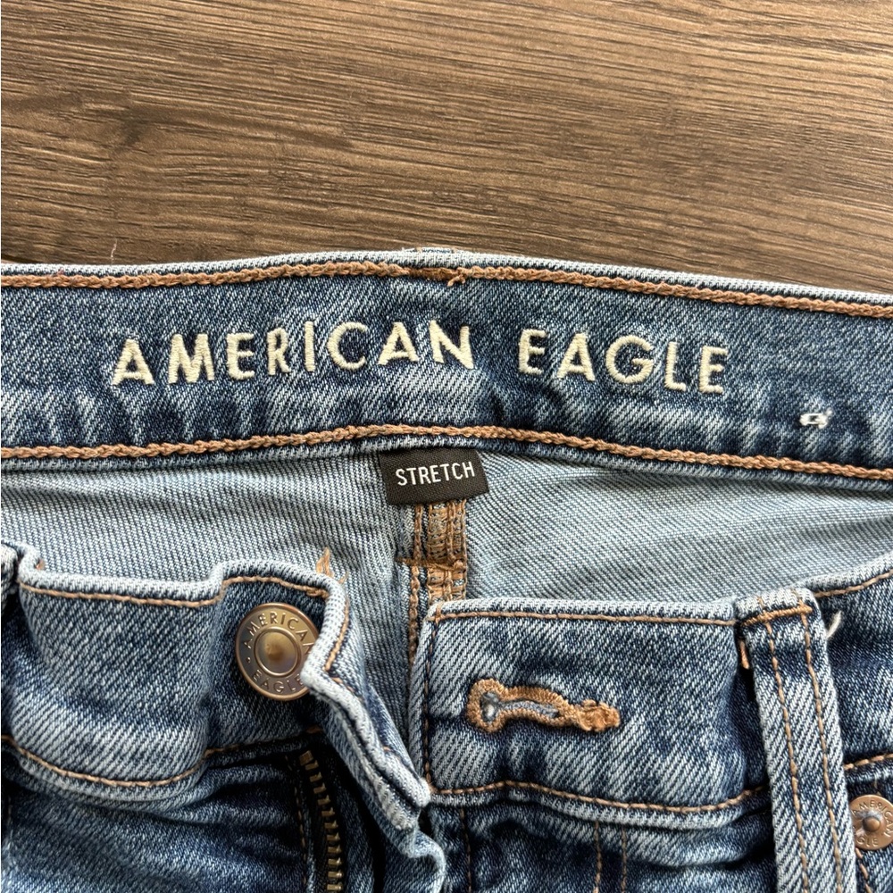 American Eagle Outfitters Light Blue Straight Leg Jeans - Picture 3 of 5